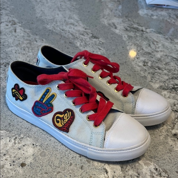 Gigi Hadid White Sneakers with Red Laces and Patches - Picture 1 of 9